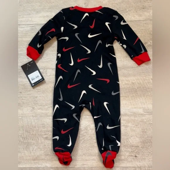 Nike Baby Set of 2 Never Worn One-Piece Jumpsuit Playsets Size  6 months - Picture 5 of 9